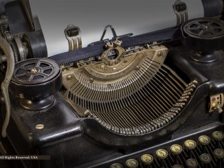 Howard J Reeves Woodstock typewriter